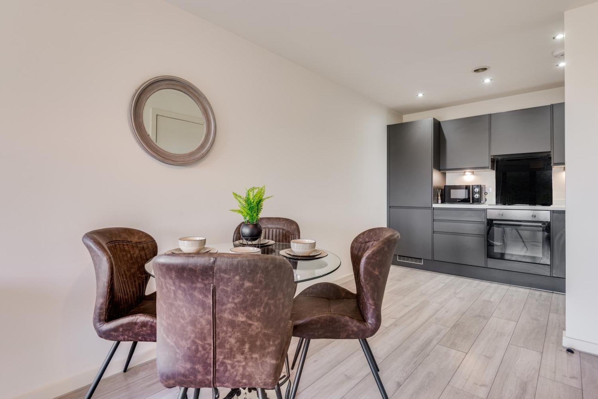Huge Long Stay Offers! Lux City-Edge Stay! Perfect For Business & Leisure Liverpool Eksteriør billede
